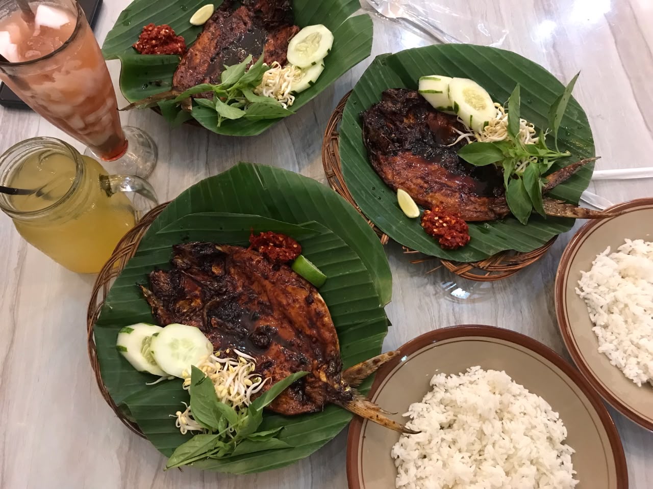 Rindang 84 Pati, Kuliner Bandeng Bakar Tanpa Duri Favorit Warga Lokal!
